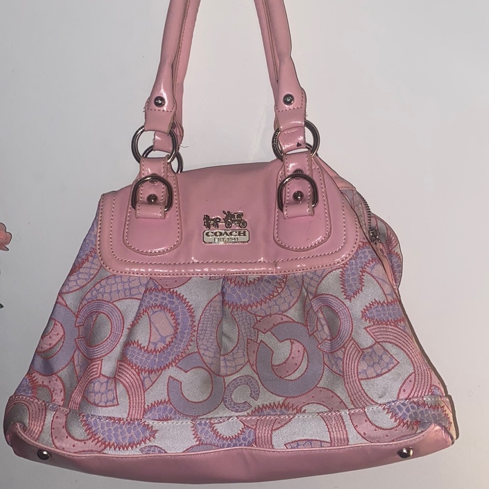 A coach purse